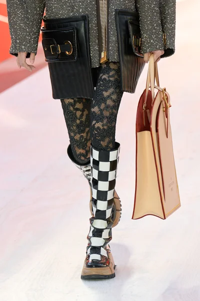 Look 72
